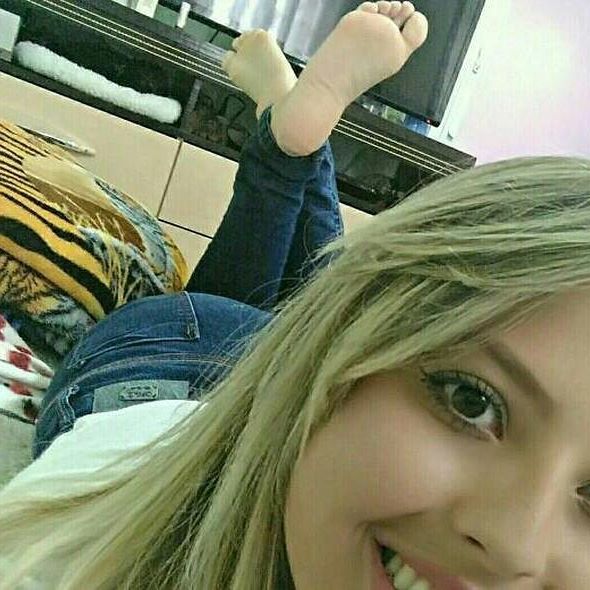 Latin Girl Shows Her Feet Feet File Feet Porn Pics Foot Fetish Pics Sexy Feet Pictures