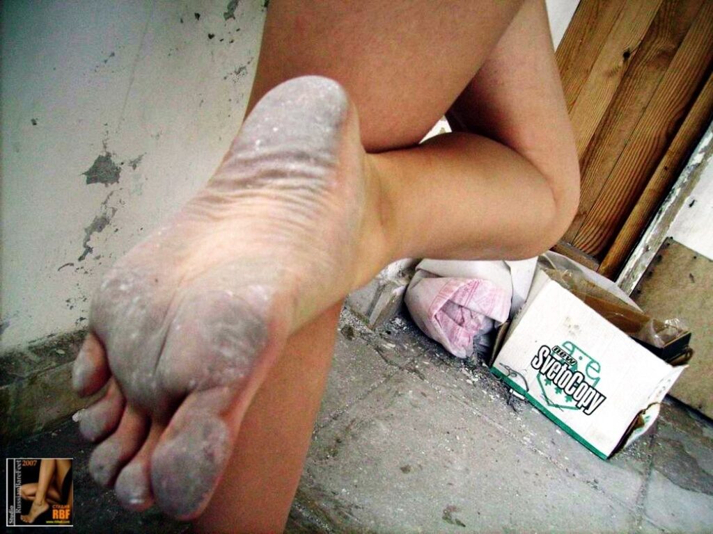 Dirty feet foot fetish